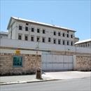 Olio bollente sui Poliziotti e cancelli divelti: rivolta nella sezione Alta Sicurezza del carcere di Bari