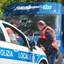 Ex poliziotto penitenziario semina il panico a Spoleto con un furgone
