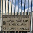 Firenze, detenuto aggredisce poliziotto penitenziario con uno sgabello