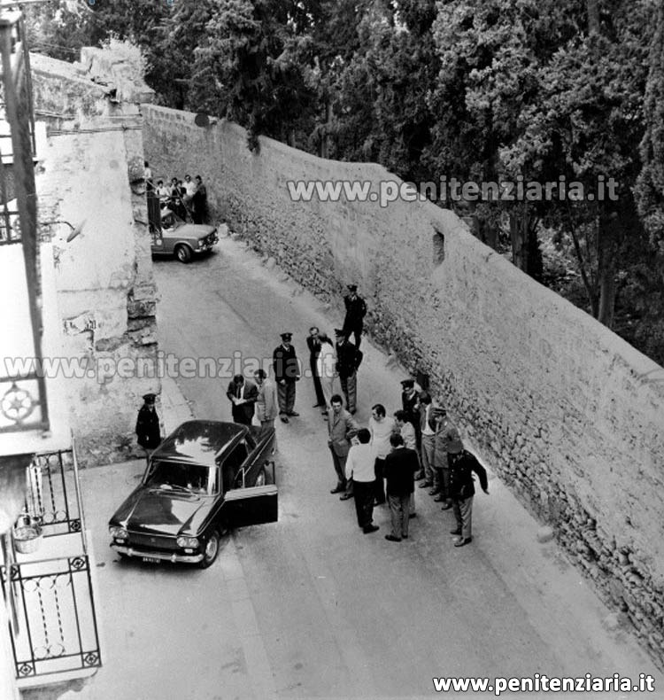L'agguato al Procuratore Capo di Palermo Pietro Scaglione e al suo autista Antonio Lorusso Appuntato degli Agenti di Custodia uccisi a Palermo il 5 maggio 1971