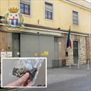 Brescia, tanta di introdurre droga in carcere nascondendola nelle parti intime: arrestato dalla Polizia Penitenziaria