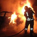 Auto di un Poliziotto penitenziario brucia nel parcheggio riservato agli Agenti a Ravenna: sospetto incendio doloso